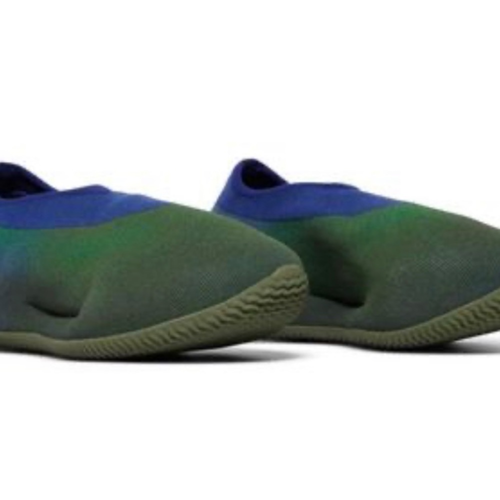 Yeezy knit runner